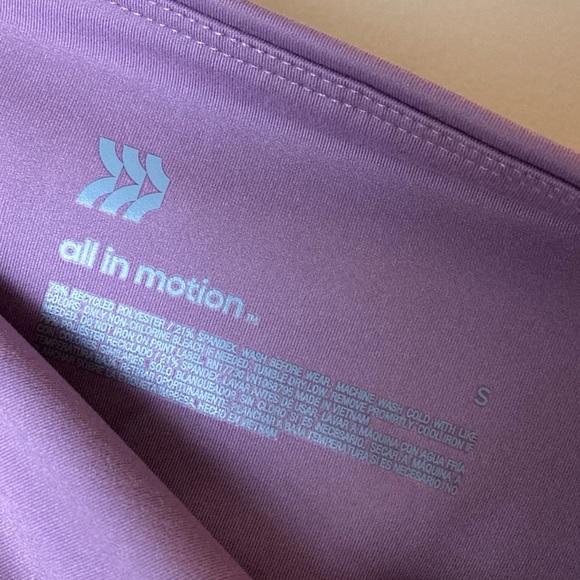 NWOT All In Motion Contour High-Waisted Leggings - Picture 8 of 8